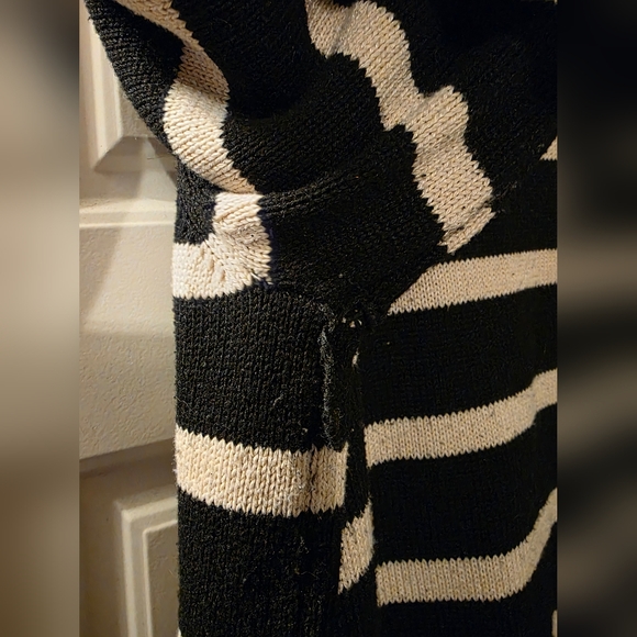 Jessica Simpson Sweater Dress - Picture 3 of 3